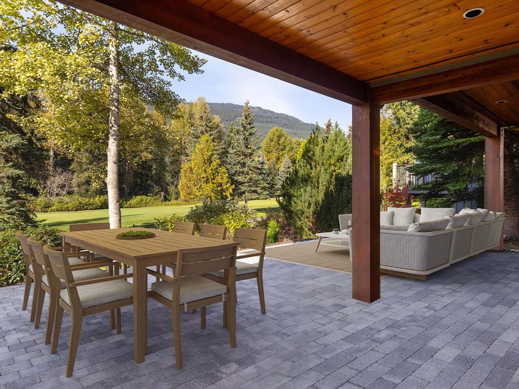 8107 Muirfield Crescent