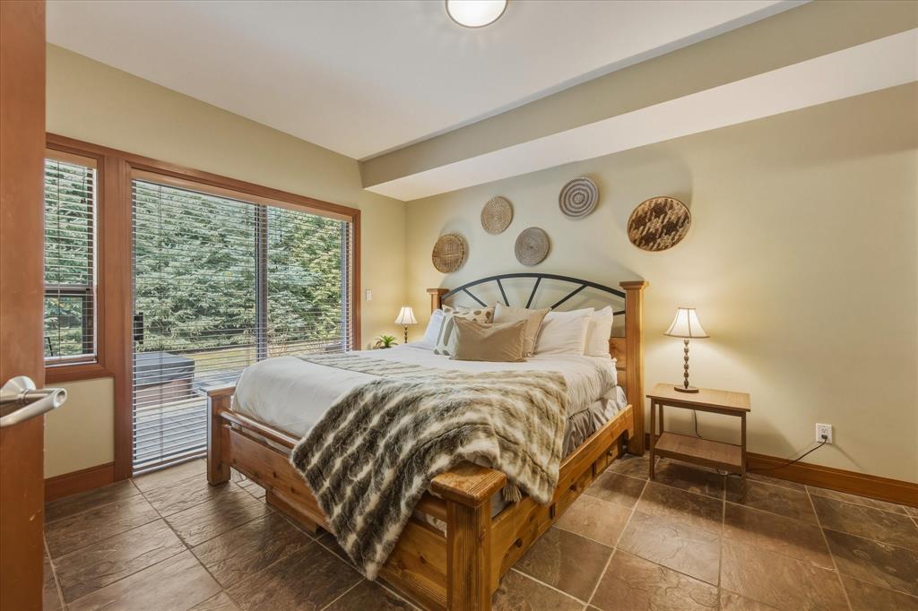 4827 Casabella Crescent