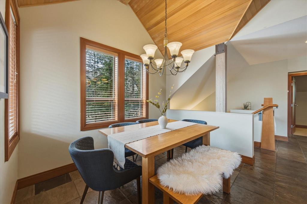 4827 Casabella Crescent