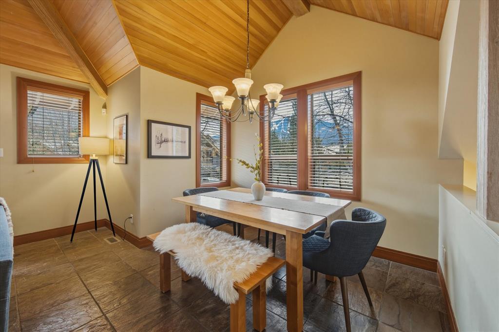 4827 Casabella Crescent