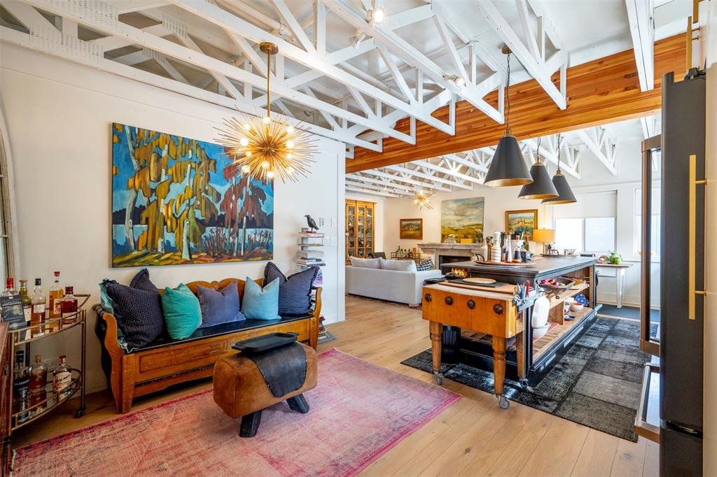 #201 – 1080 Millar Creek Road