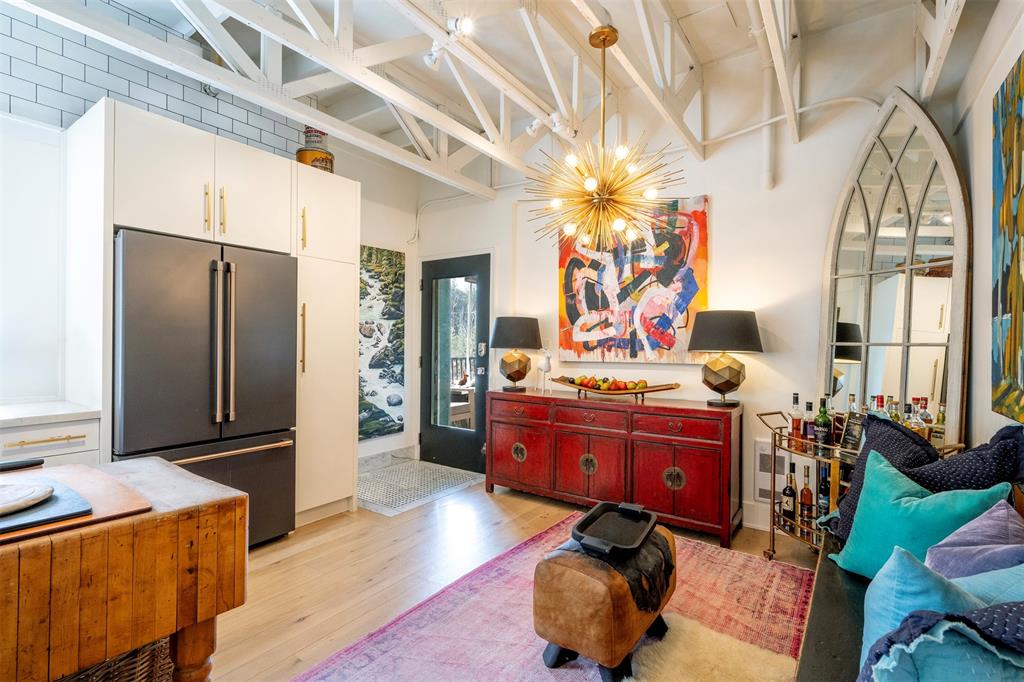 #201 – 1080 Millar Creek Road