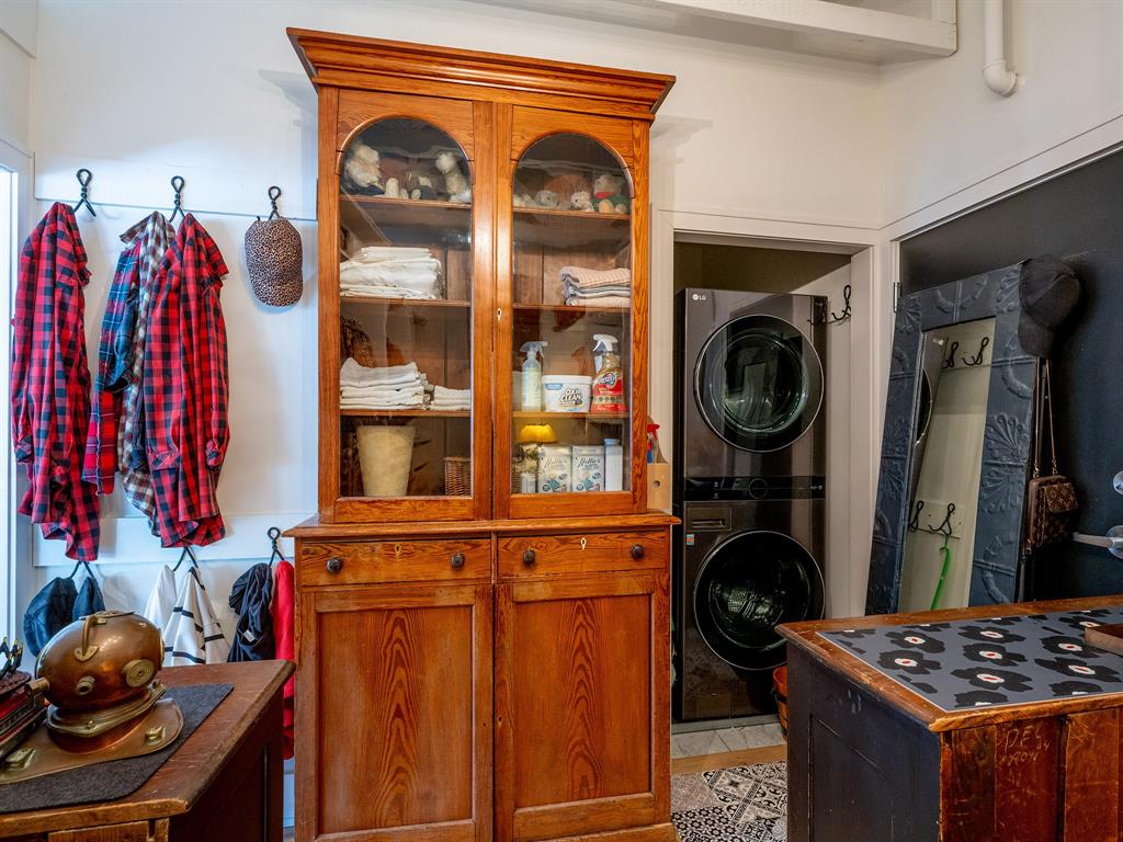 #201 – 1080 Millar Creek Road