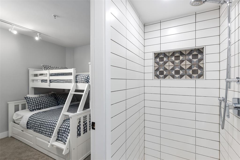 #2 – 4637 Blackcomb Way