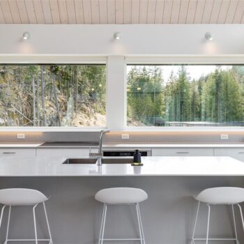 9111 Riverside Drive