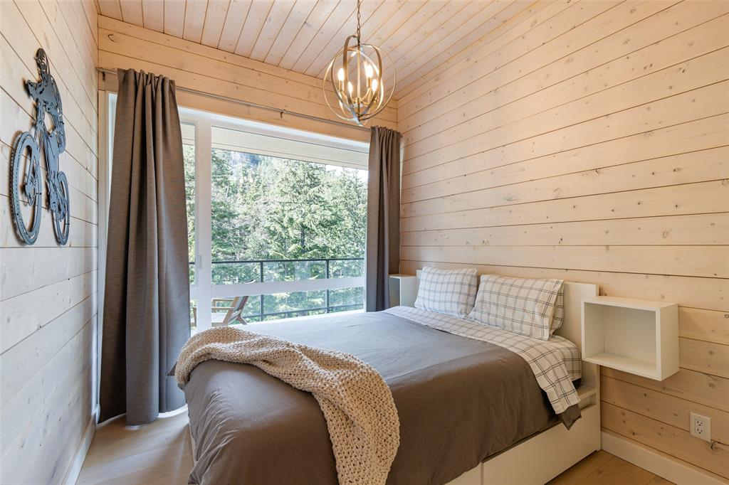 9111 Riverside Drive