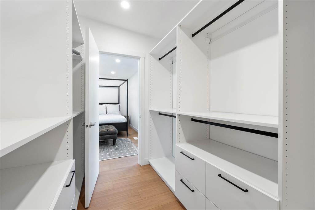 #41 – 4000 Sunstone Way