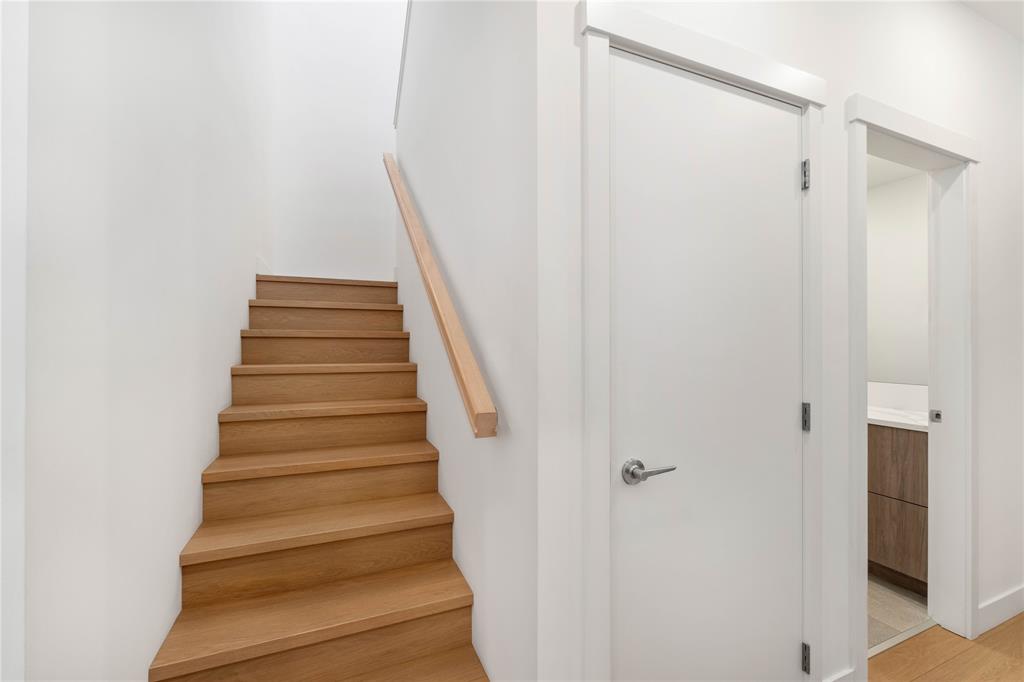 #41 – 4000 Sunstone Way