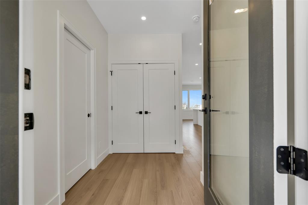 1005 Phare Crescent