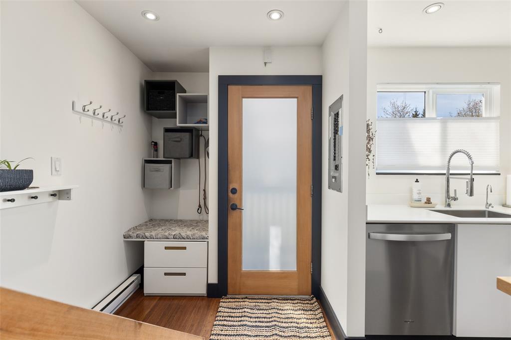 #3 – 1470 Laurel Street