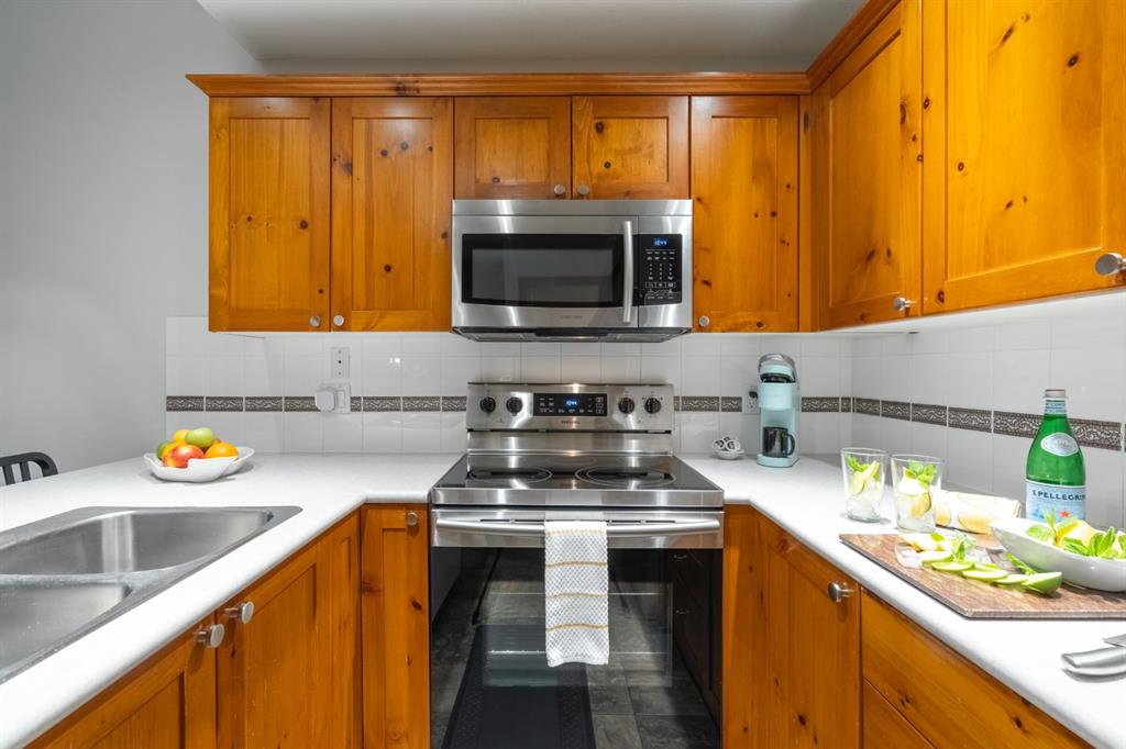 #28 – 4385 Northlands Boulevard