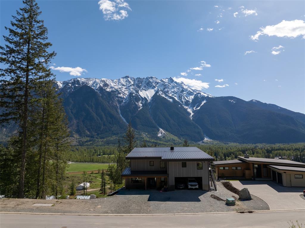 8207 Merlot Peak Drive