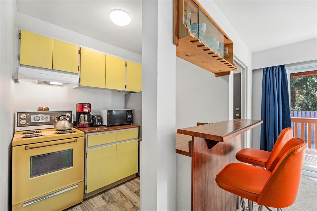 #10 – 8100 Alpine Way