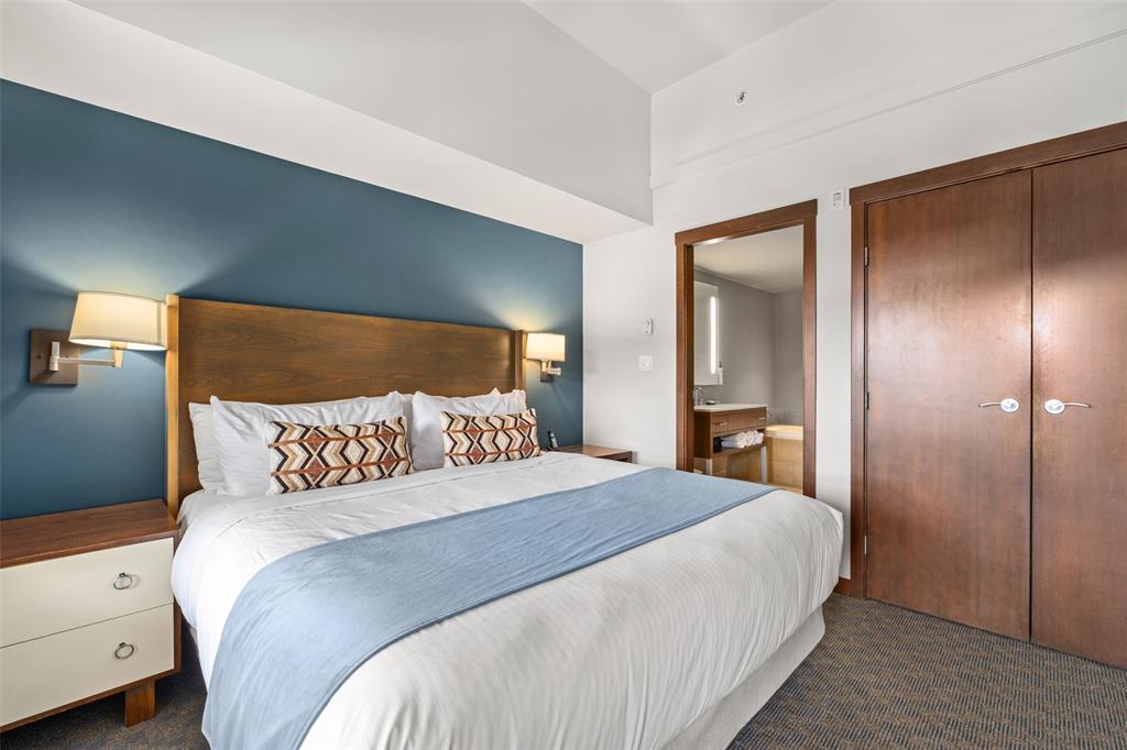 #404C – 2020 London Lane