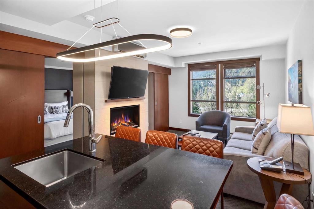 #314B – 2020 London Lane