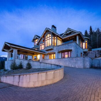 3833 Sunridge Drive