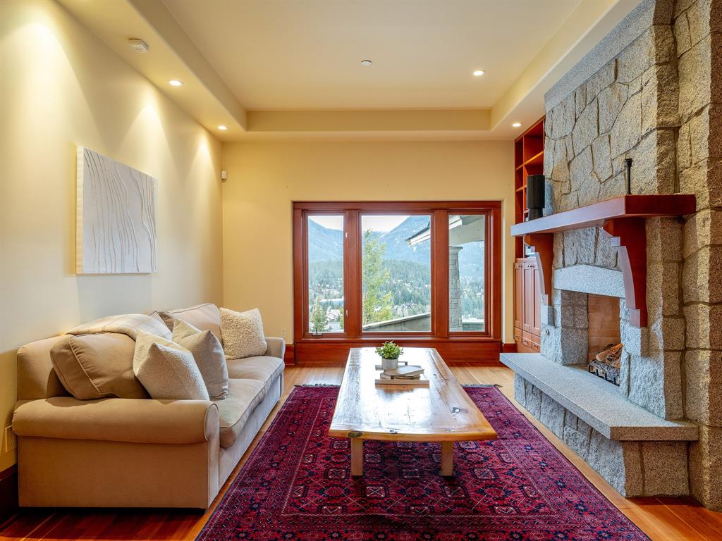 3833 Sunridge Drive