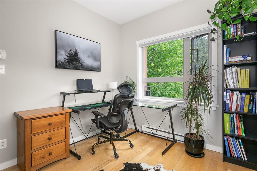 #4 – 7450 Prospect Street