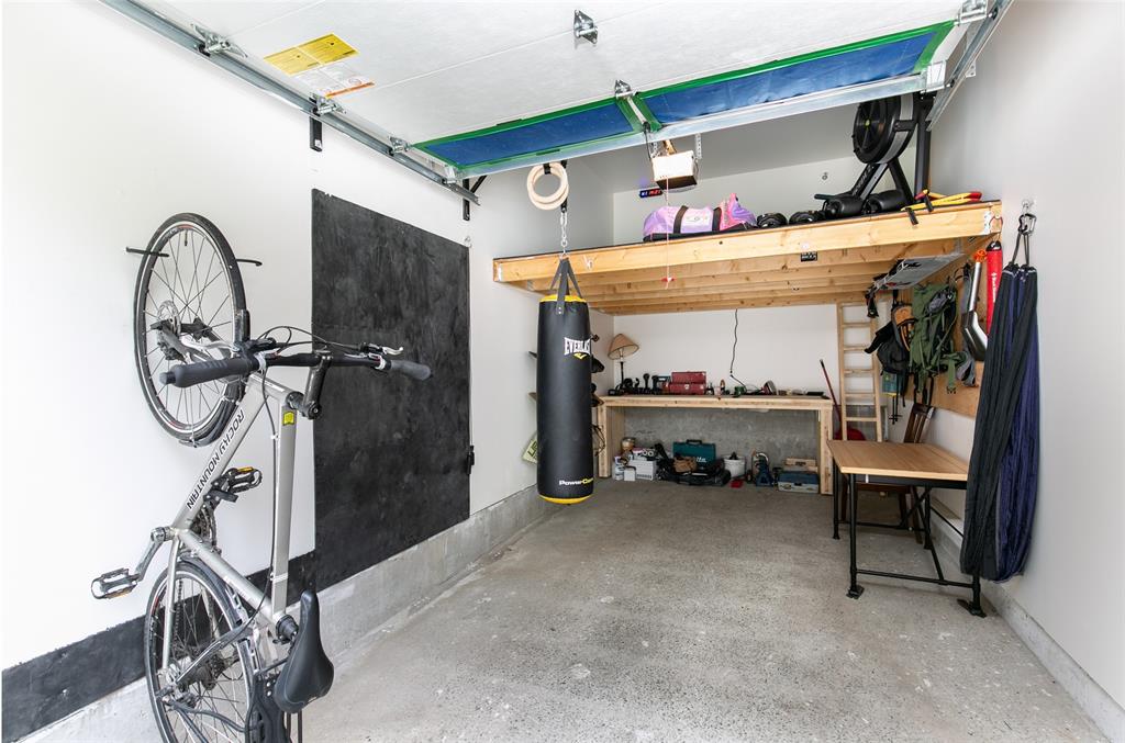 #4 – 7450 Prospect Street
