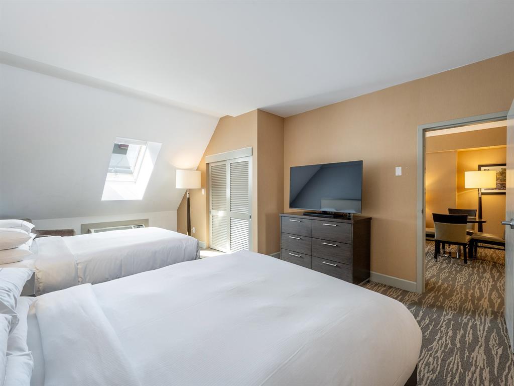 #560 – 4050 Whistler Way