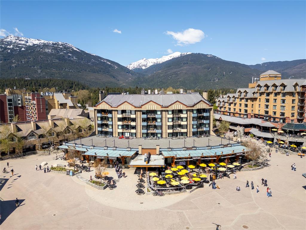 #303 – 4280 Mountain Square