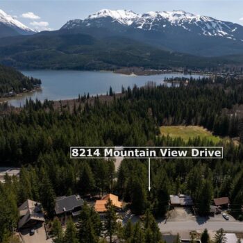 8214 Mountain View Drive