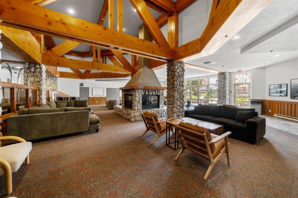 #204 – 2050 Lake Placid Road