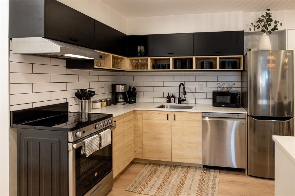 #100 – 2021 Karen Crescent
