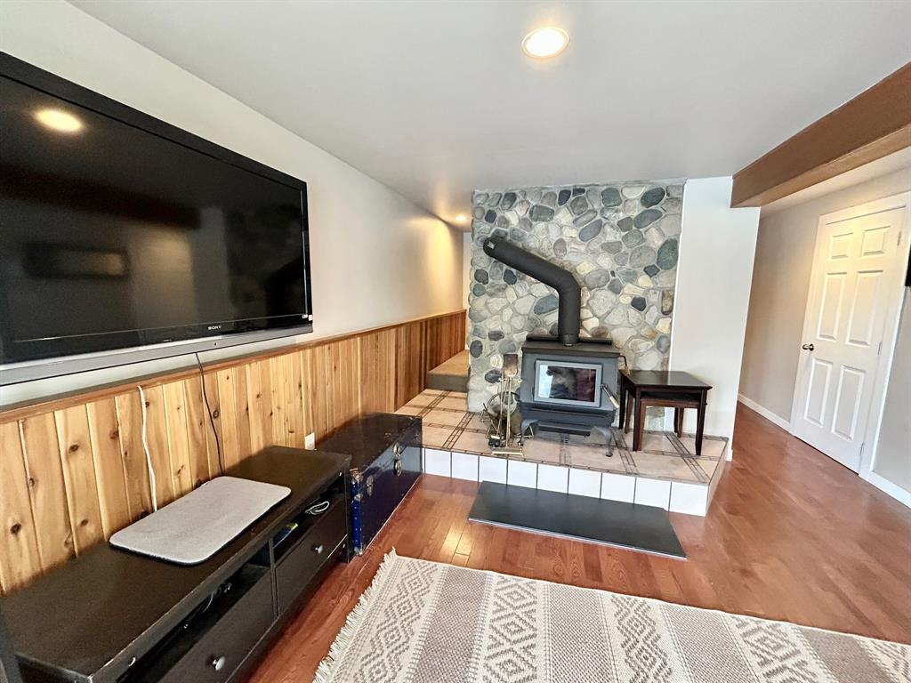 9348 Gun Lake Road West