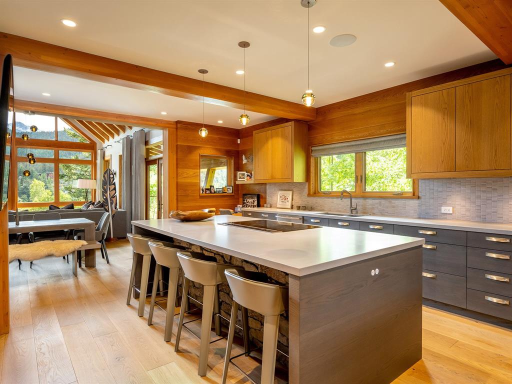 5520 Old Mill Lane