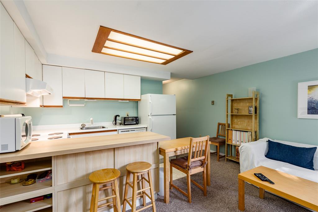 8325 Rainbow Drive