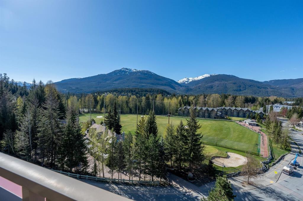 #963 – 4090 Whistler Way