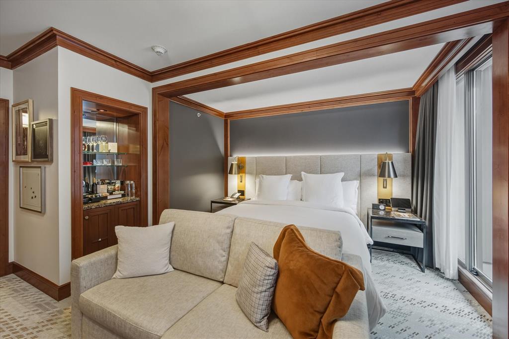 #454 – 4591 Blackcomb Way