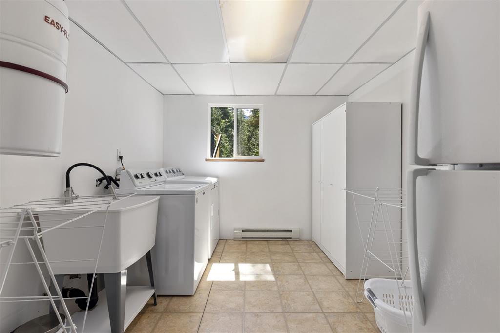 1350 Fernwood Drive