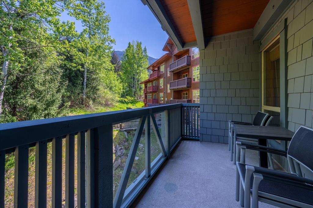 #432C – 2036 London Lane