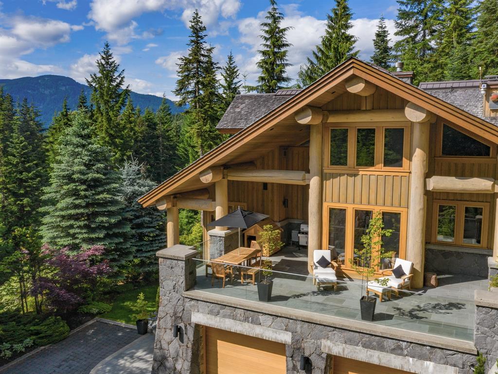 4673 Blackcomb Way