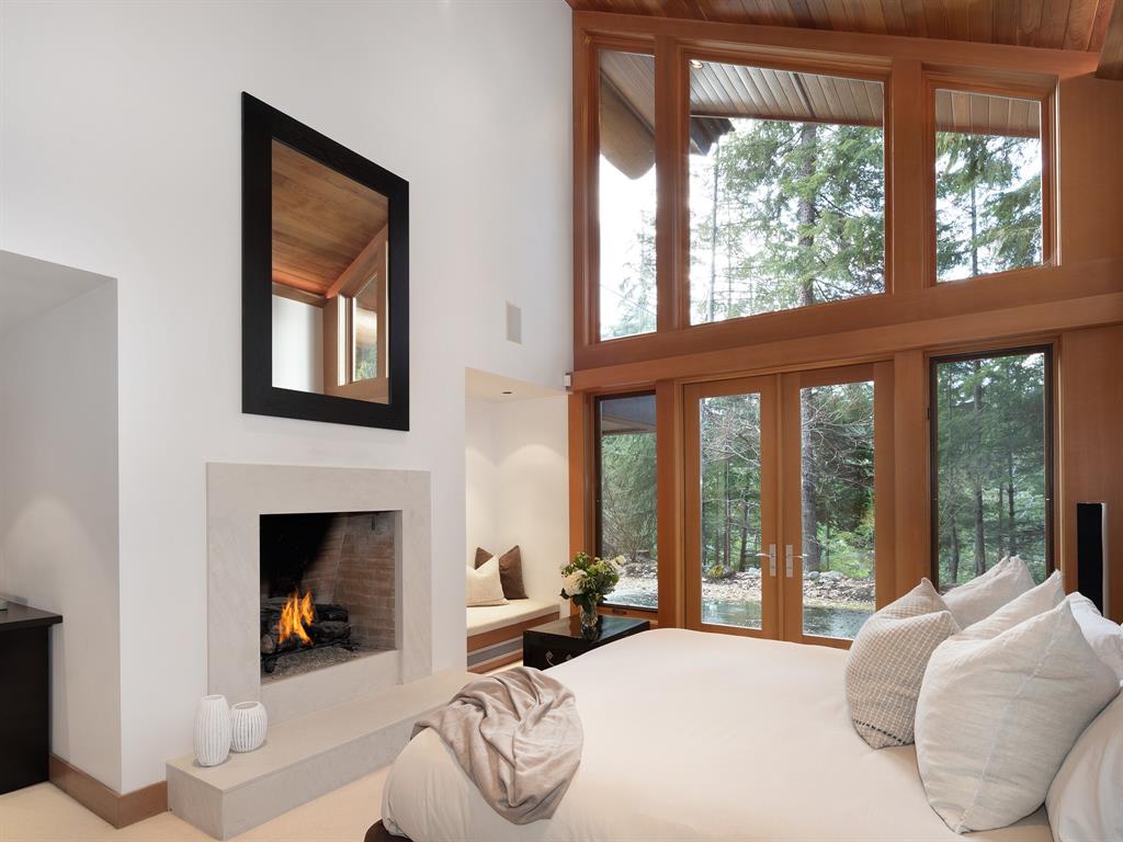 4673 Blackcomb Way