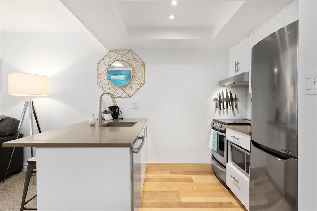 #423 – 4809 Spearhead Drive