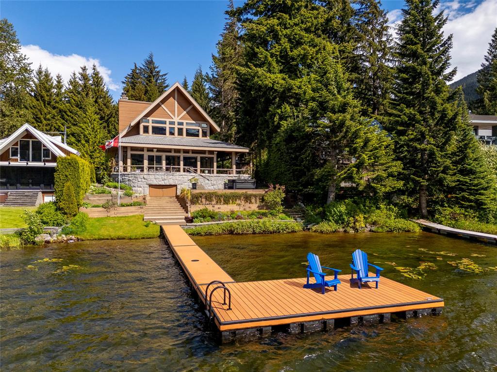 3319 Lakeside Road