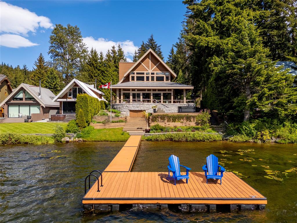 3319 Lakeside Road