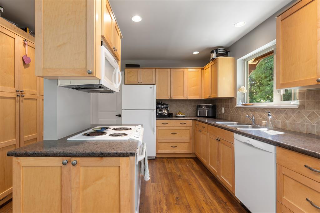 1044 Cedar Grove Lane