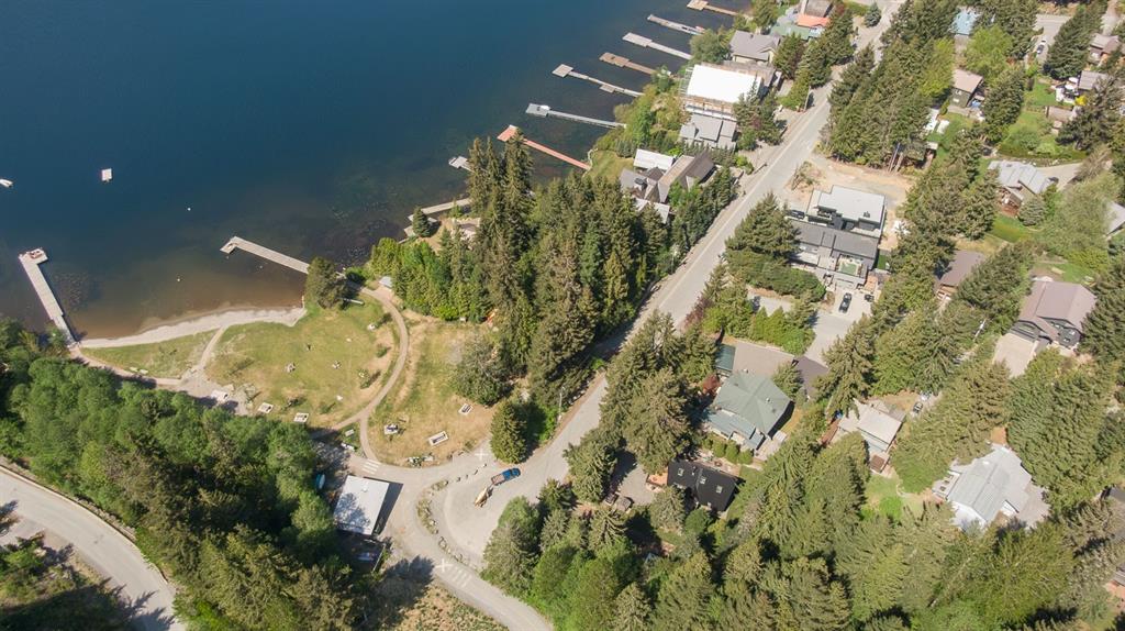 3354 Lakeside Road