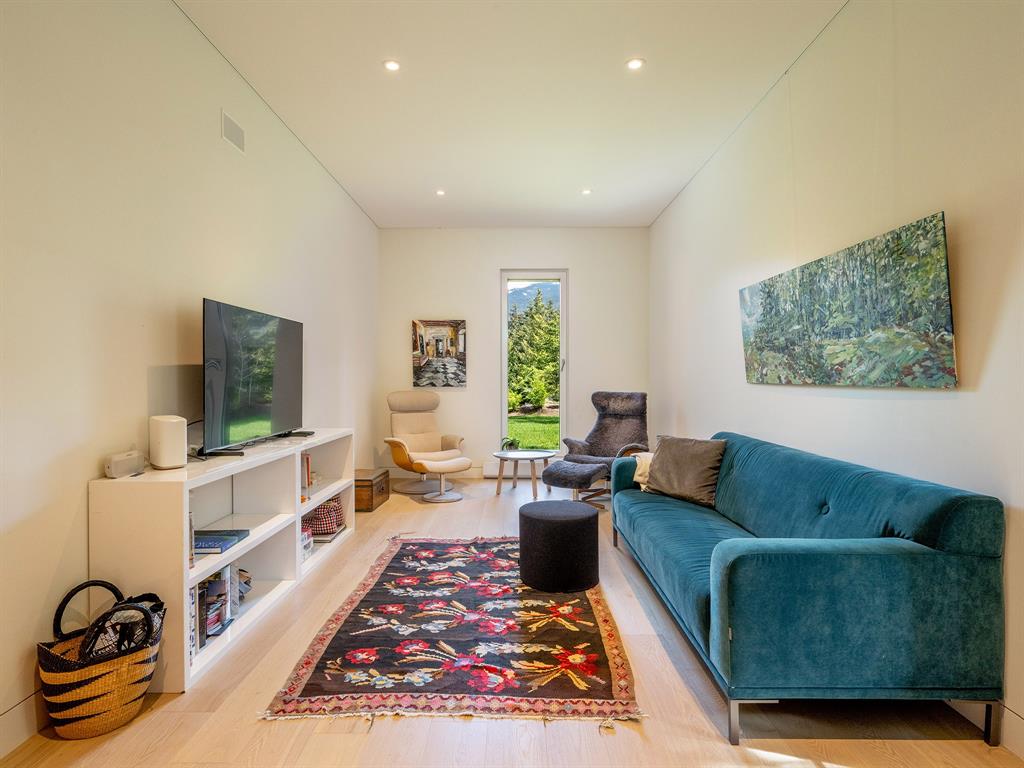 6187 Eagle Drive