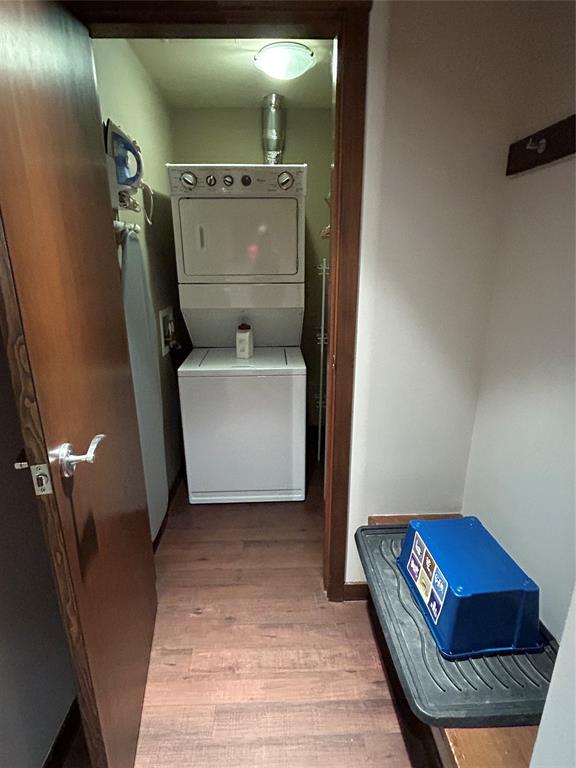 #213B – 2020 London Lane