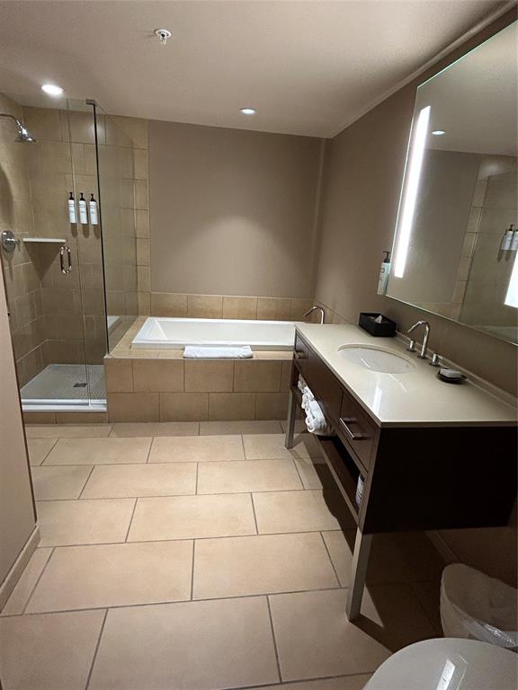 #213B – 2020 London Lane