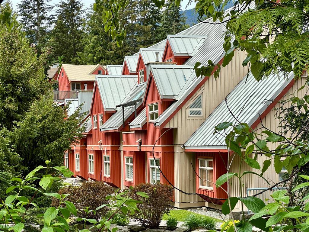 #21 – 2050 Lake Placid Road