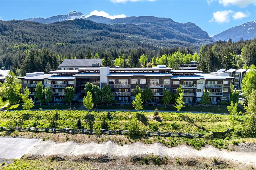 #212 – 1025 Legacy Way