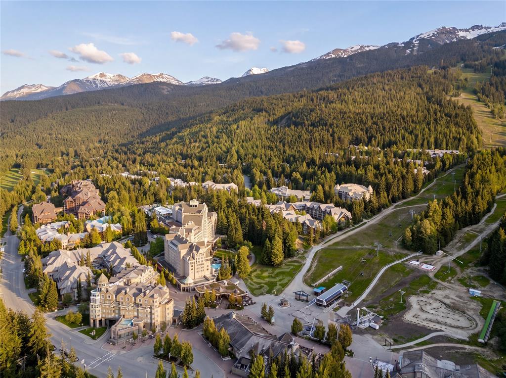 #724 – 4591 Blackcomb Way