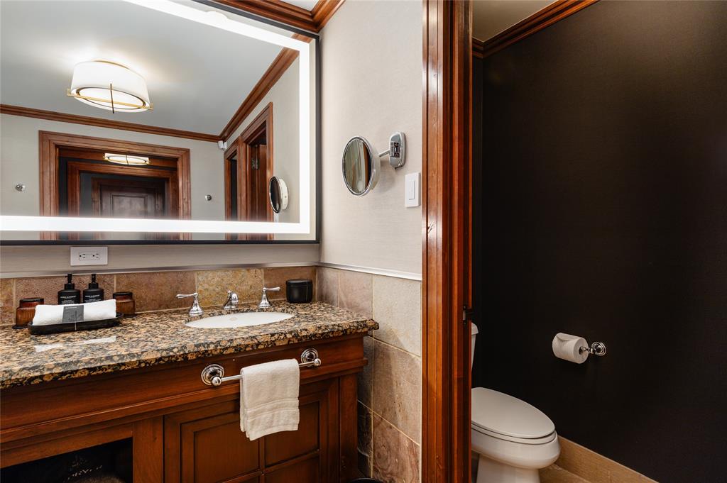 #724 – 4591 Blackcomb Way