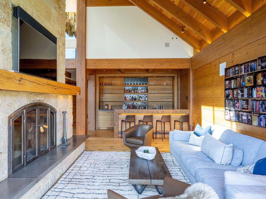 8441 Golden Bear Place